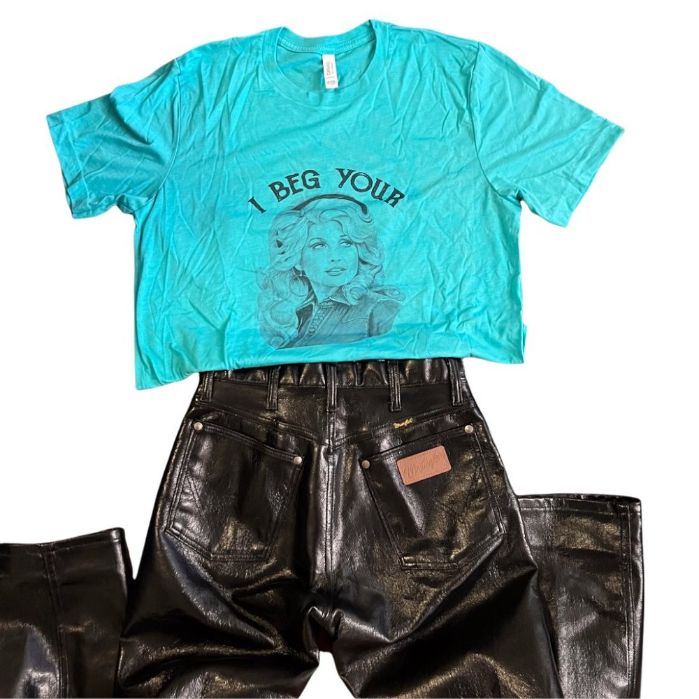 I Beg Your Pardon (Dolly) T-Shirt Size L